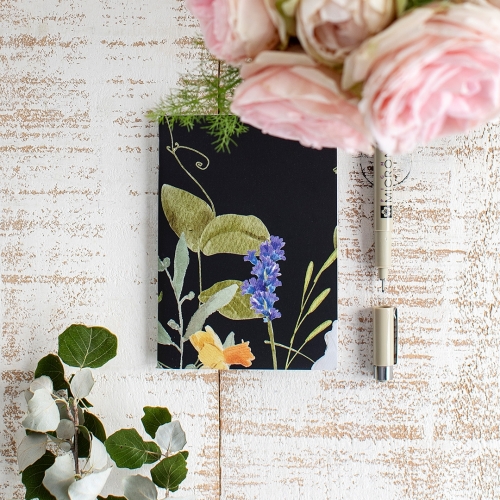 Libreta grapada Night Bloom...