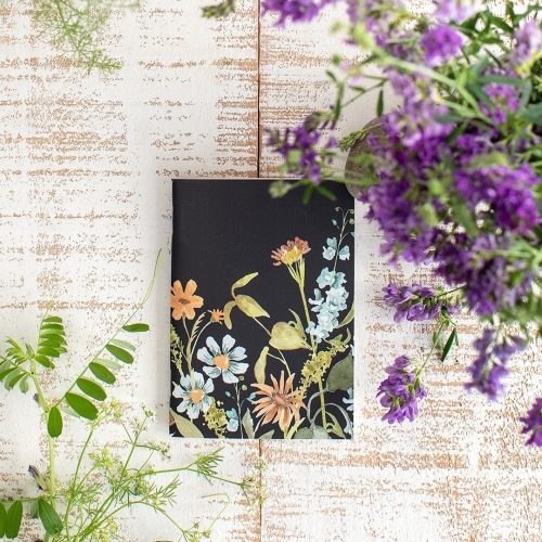 Libreta grapada Night Bloom...