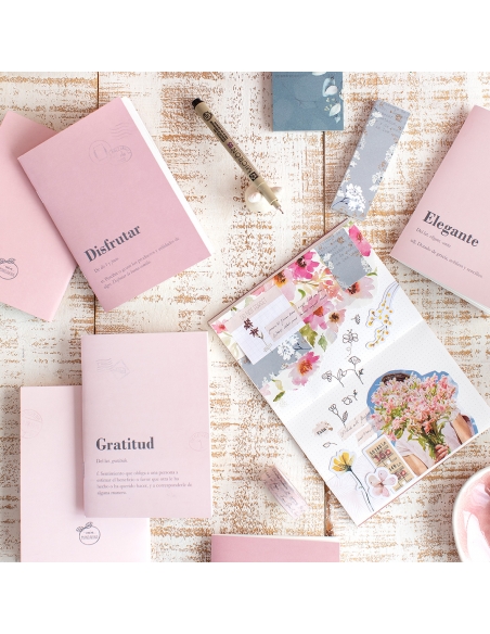 Libreta Grapada A6 Words - Mod. F - Gratitud (P. Mensual Atemp.)